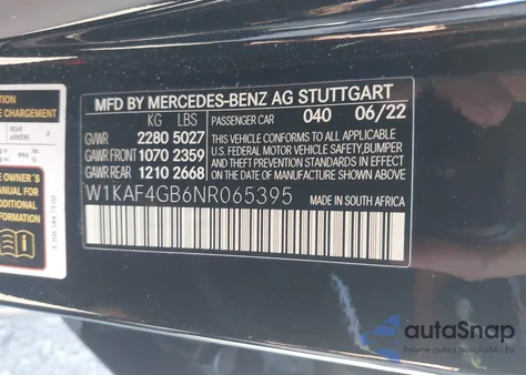 2022 Mercedes-Benz C 300 Sedan z USA, uszkodzony, nr VIN W1KAF4GB6NR065395